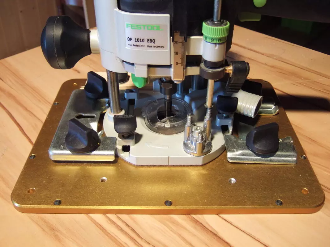 defonceuse 1010 sous table 3
